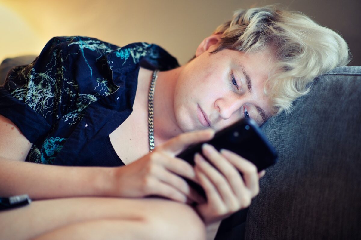 How to Support a Friend with Dysphoria or Dysmorphia Walden